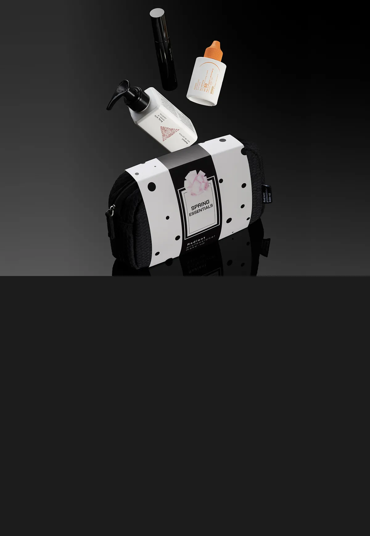 MAKEUP BAG WITH THE 3 MUST-HAVE BEAUTY PRODUCTS